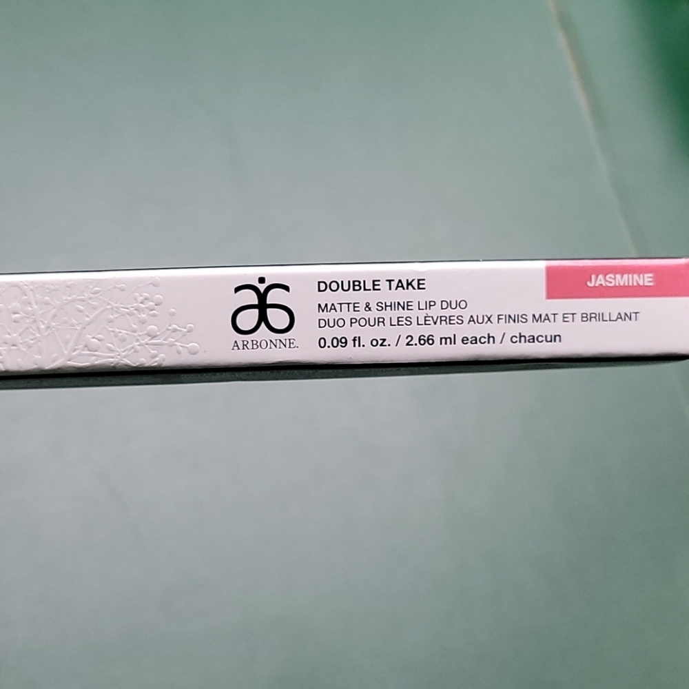 Arbonne matte and shine lip duo